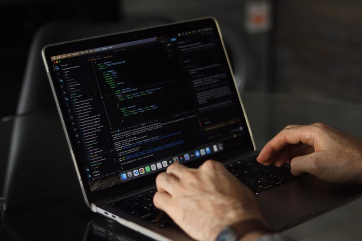 Codex + Xcode : code téléversé ? Vie privée étudiant 2026